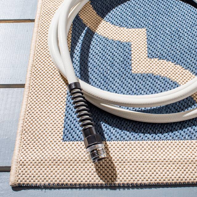 SAFAVIEH Courtyard Kathy Indoor/ Outdoor Waterproof Patio Backyard Rug