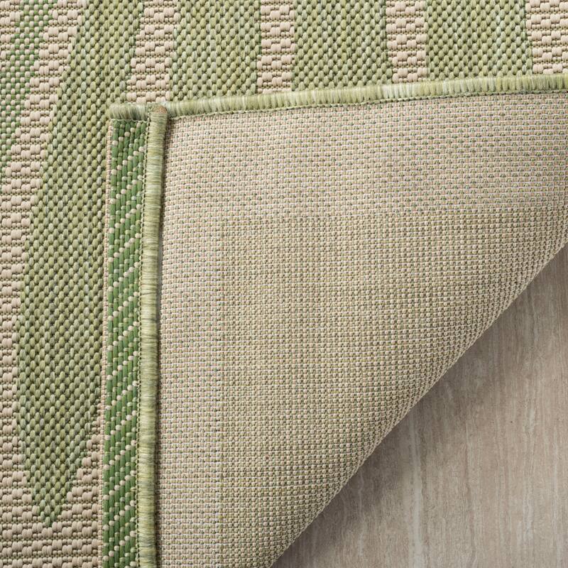 Martha Stewart by SAFAVIEH Tropic Palm Indoor/ Outdoor Waterproof Rug