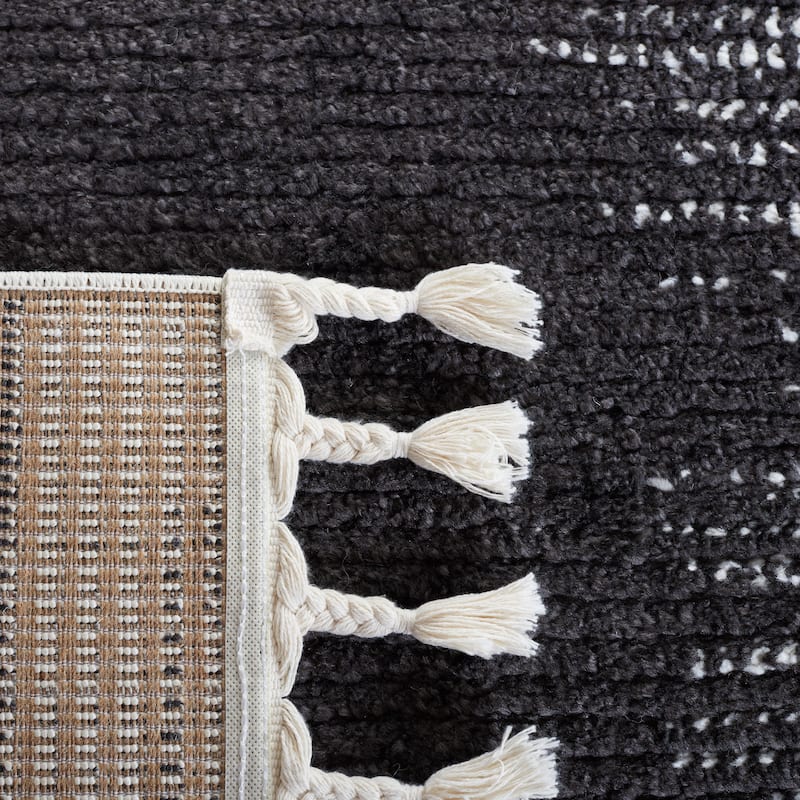 SAFAVIEH Moroccan Tassels Luvinia Abstract Rug
