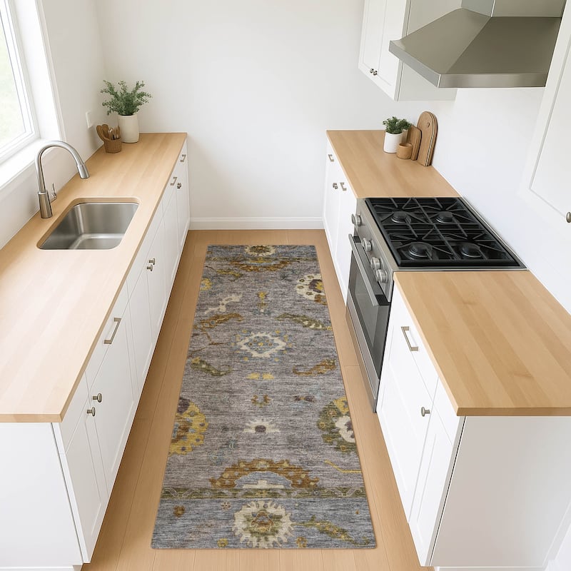 Machine Washable Indoor/ Outdoor Traditional Boho Chantille Rug