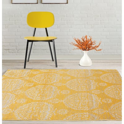 Gold Polypropylene Gabi Traditional Area Rug