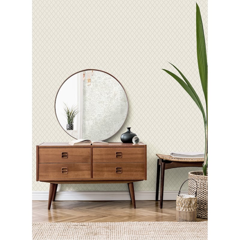 Fine Decor Santina White & Silver Trellis Wallpaper