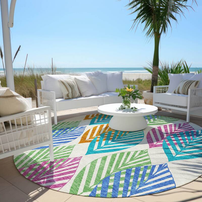 Machine Washable Indoor/ Outdoor Chantille Casual Palm Leaf Rug - White - 8' x 8'