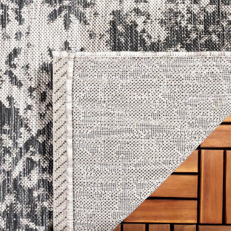 SAFAVIEH Courtyard Wenda Transitional Rug
