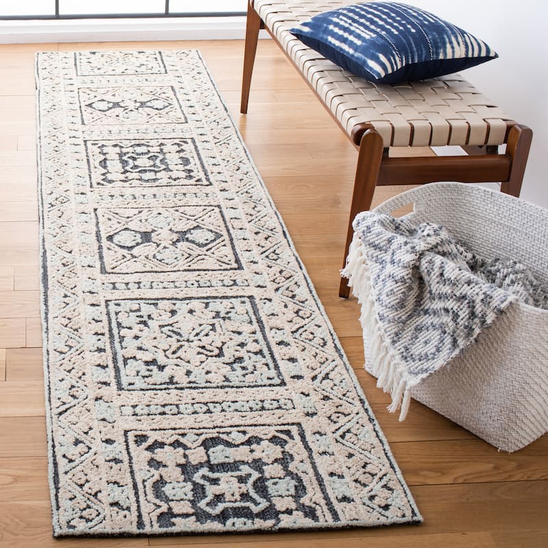SAFAVIEH Handmade Aspen Bendina Moroccan Boho Wool Rug - 2'3" x 9' Runner - Charcoal