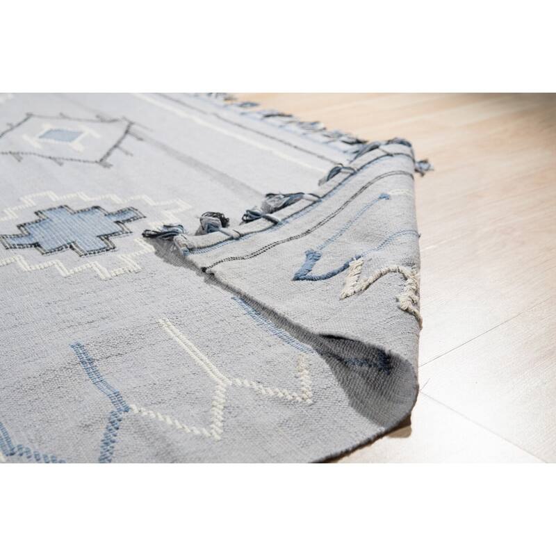 Silver Hand-Knotted Cotton Flat Weave Rug, 4' x 6', plush cozy floor rug - L