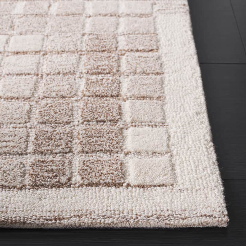 SAFAVIEH Handmade Ebony Rolande Wool Rug