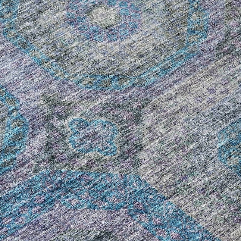 Machine Washable Indoor/ Outdoor Vintage Traditional Chantille Rug