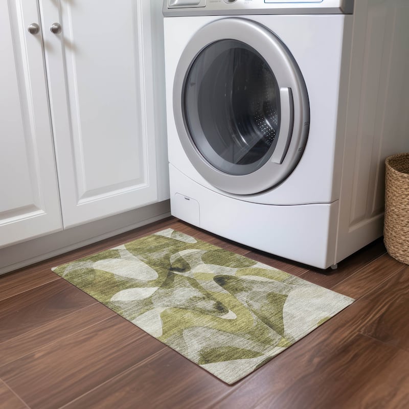 Machine Washable Indoor/ Outdoor Modern Chantille Rug - Olive - 1'8" x 2'6"