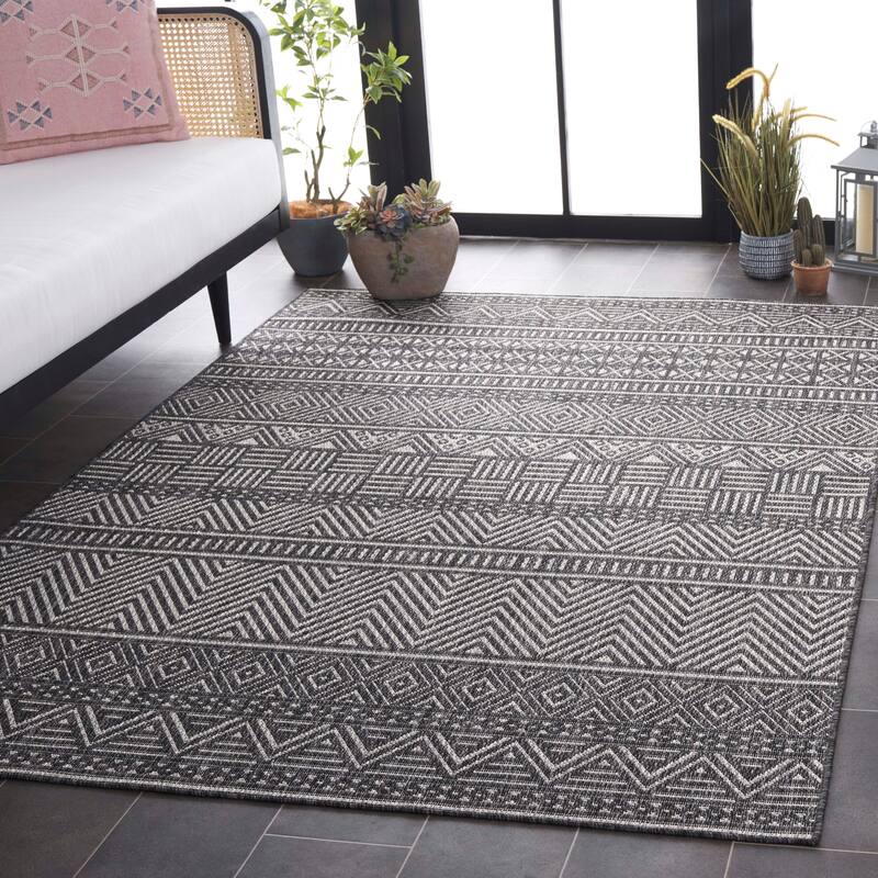 SAFAVIEH Beach House Olexandra Transitional Rug - 8' x 10' - Charcoal/Grey
