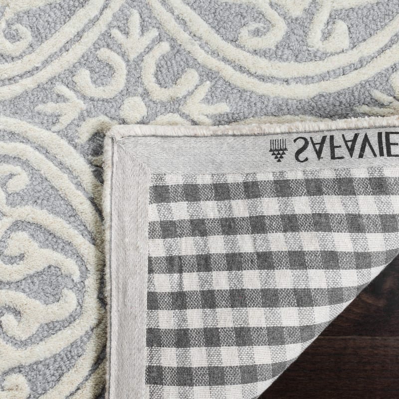 SAFAVIEH Handmade Cambridge Myrtis Moroccan Wool Rug
