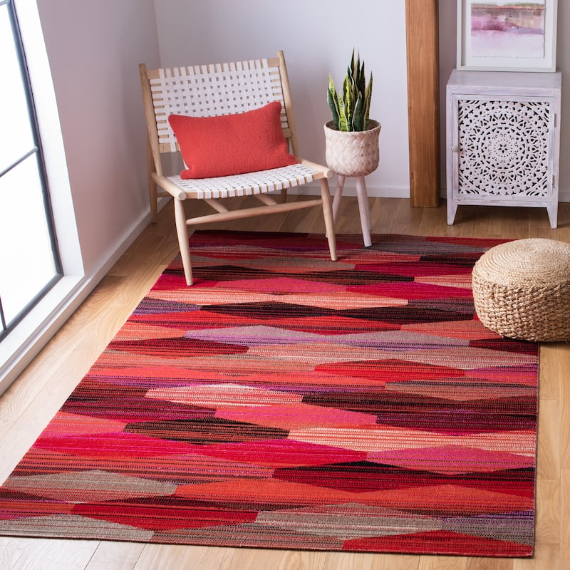 SAFAVIEH Montage Sunija Indoor/ Outdoor Waterproof Patio Backyard Rug - 5'1" x 7'6" - Red/Fuchsia