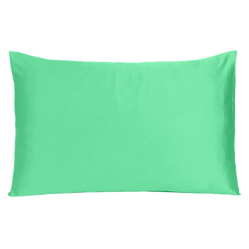 HomeRoots Green Dreamy Set Of 2 Silky Satin Standard Pillowcases - 20' X '26' X '1 - Green