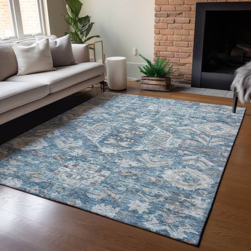 Machine Washable Indoor/ Outdoor Boho Traditional Chantille Rug