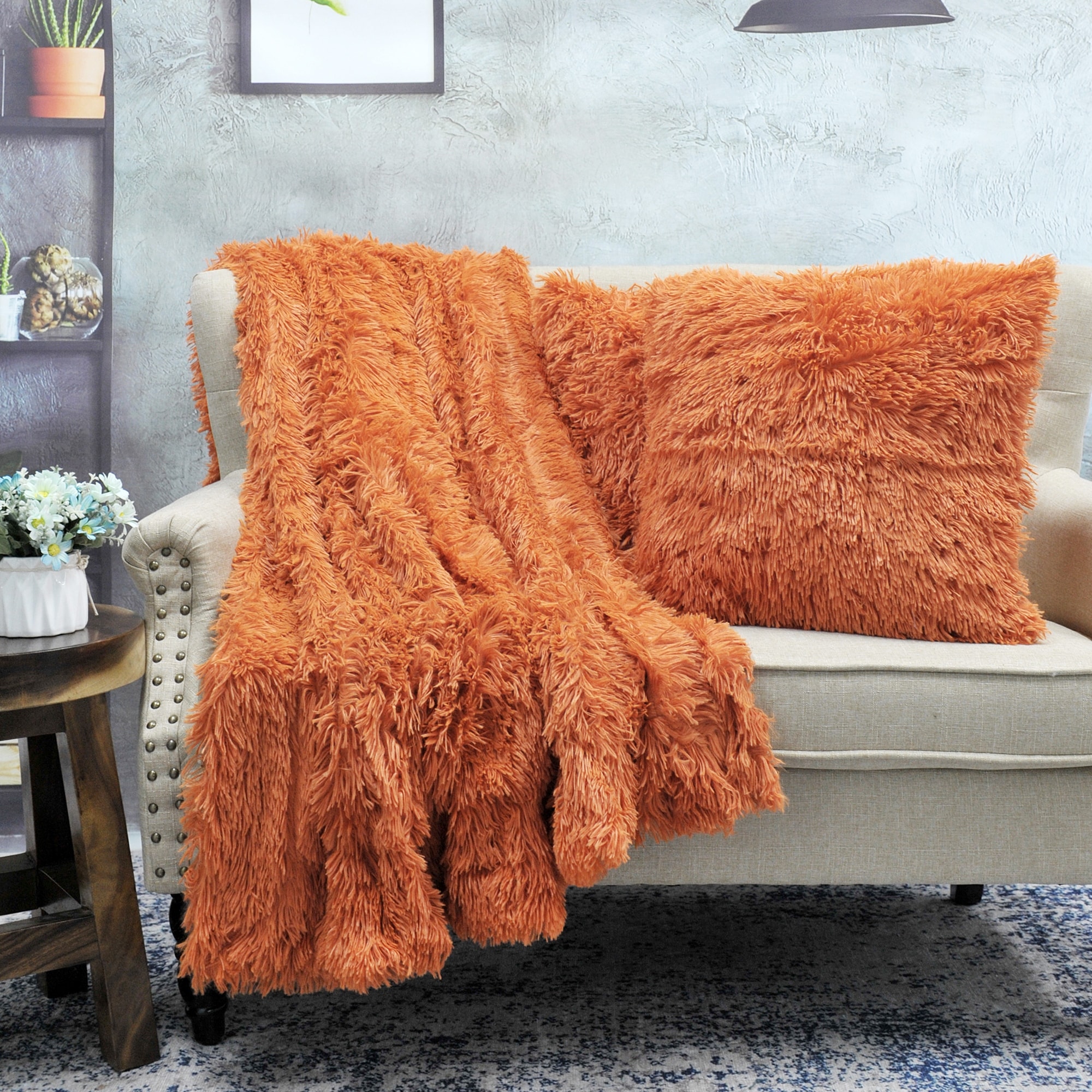 Faux fur blanket online and pillow set