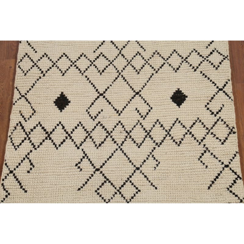Ivory Striped Moroccan Oriental Accent Rug Handmade Wool Carpet - 2'10"x 5'6"