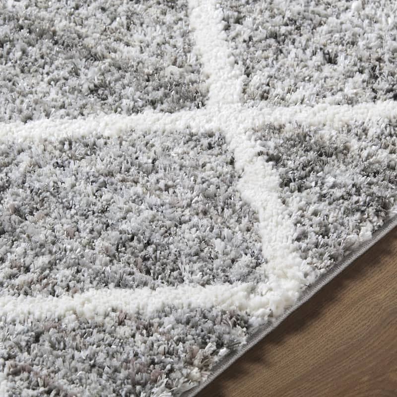 Livabliss Honour Global Area Rug