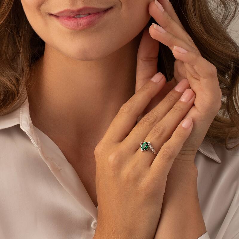 14k White Gold 1.29ct Created Emerald and Diamond Ring