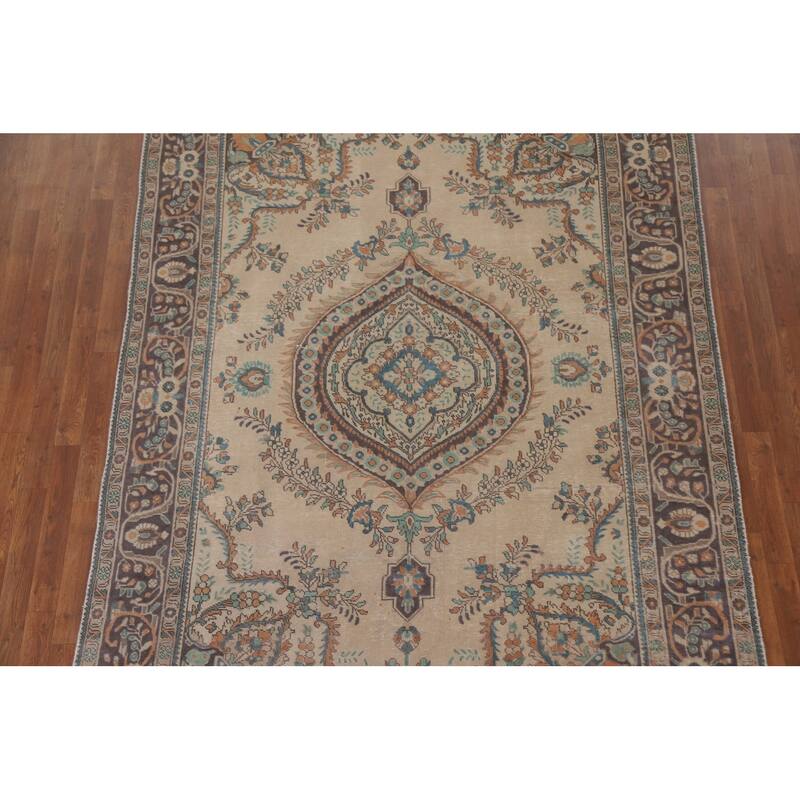 Hand Knotted Oriental 100% Wool Carpet Traditional Floral Beige & Ivories Tabriz Area Rug - 9' 6'' X 6' 7''