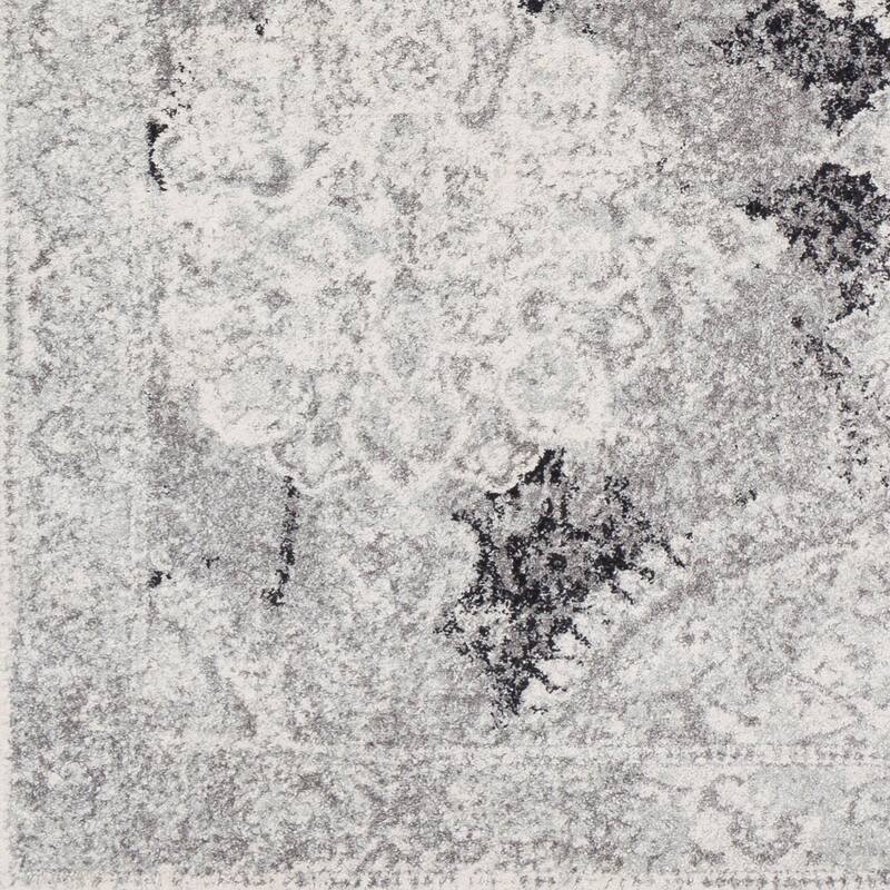 Distressed Vintage Medallion Area Rug - 6'7" x 9'