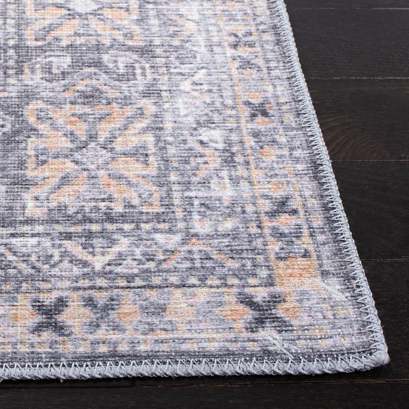 SAFAVIEH Serapi Machine Washable Zelda Shabby Chic Distressed Rug