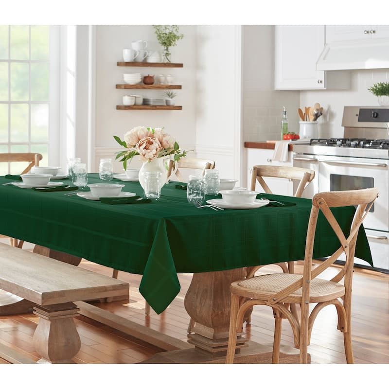 Elegance Plaid Jacquard Woven Tablecloth - 60" w x 84" l oval - holly green