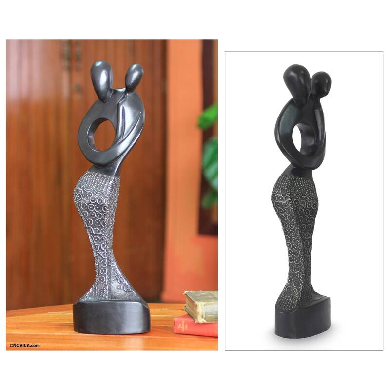 Handmade Joy of Motherhood Wood sculpture (Ghana) - 50 x 16 x 11