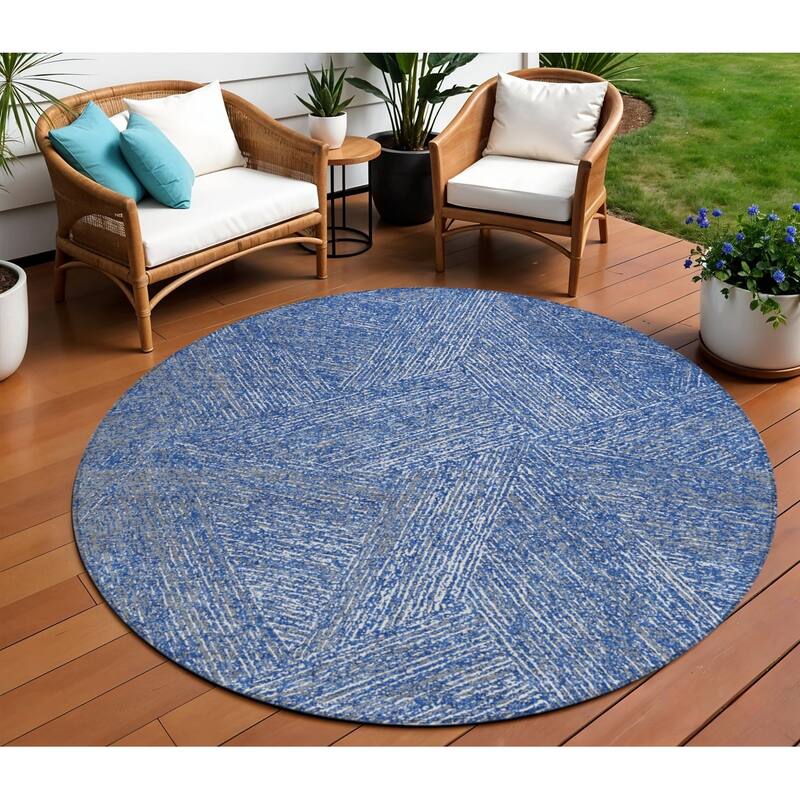 HomeRoots Abstract Transitional Rectangle Outdoor Rug - 8' Round