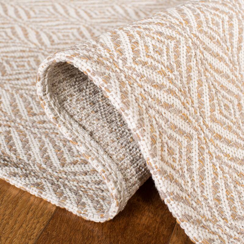 Martha Stewart by SAFAVIEH Asrin Cotton Rug