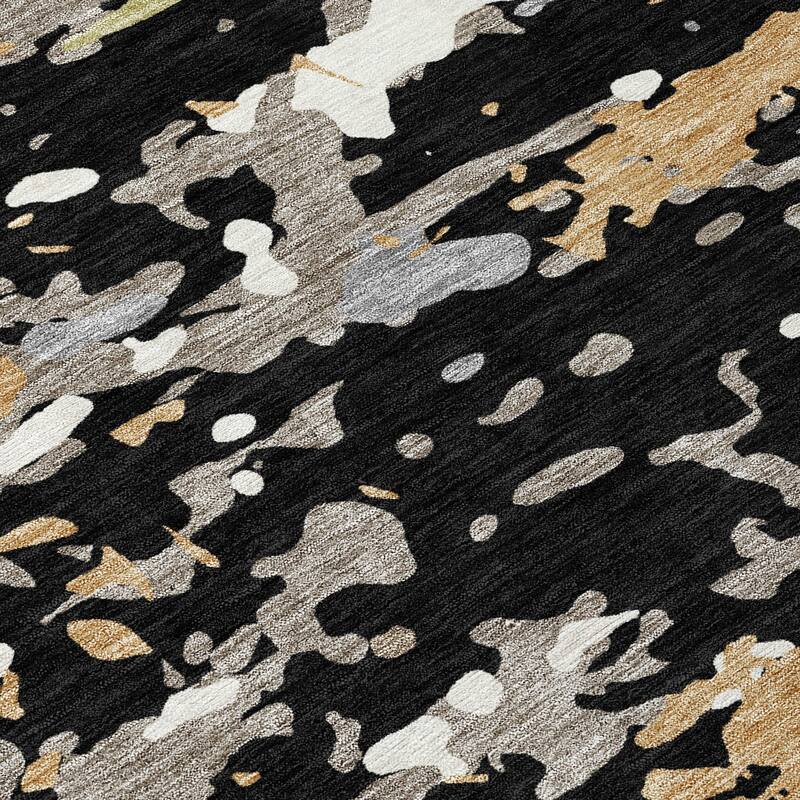 Machine Washable Indoor/ Outdoor Modern Calhan Chantille Rug