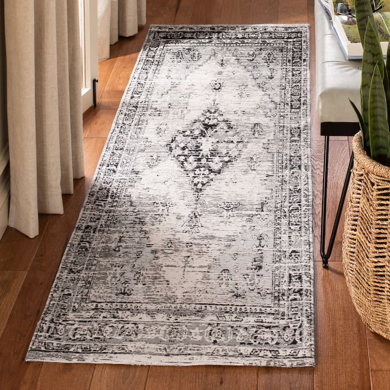 SAFAVIEH Classic Vintage Boho Oswalda Oriental Cotton Rug - 2'3" x 8' Runner - Grey