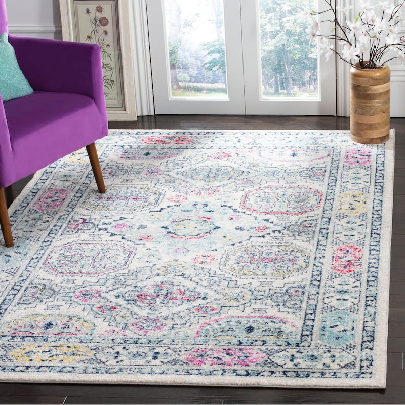 SAFAVIEH Madison Mardell Vintage Boho Oriental Rug - 5'3" x 7'6" - Light Grey/Fuchsia