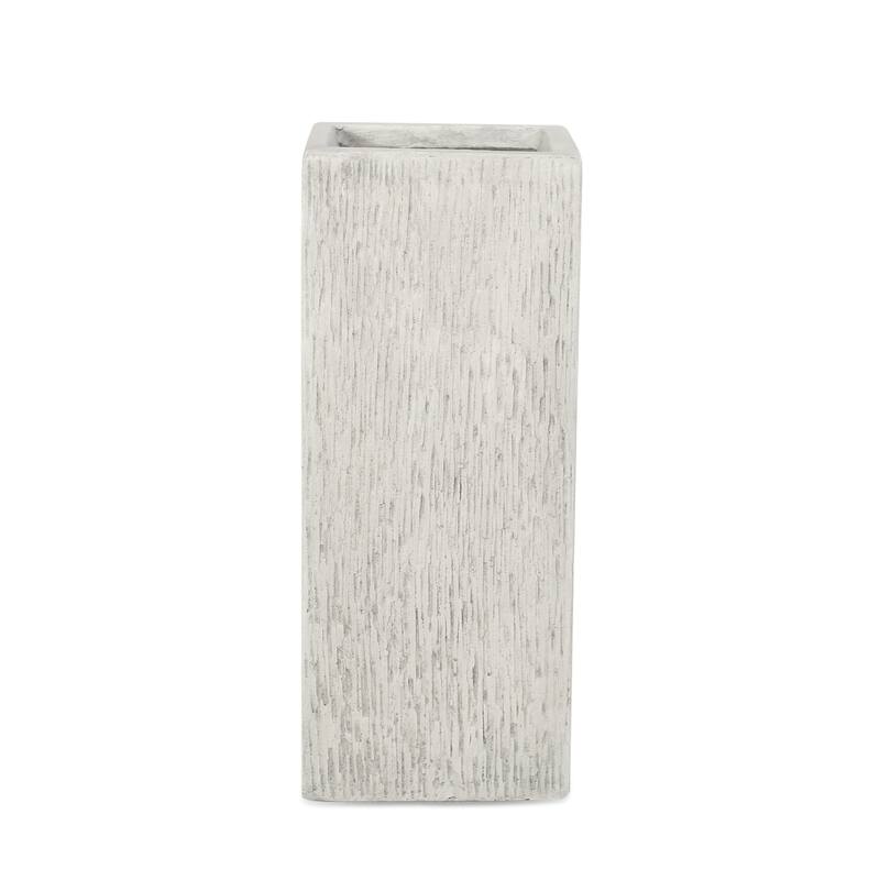 Flower pot，PLANTER，This garden urn planter allows for variation in height in your garden area