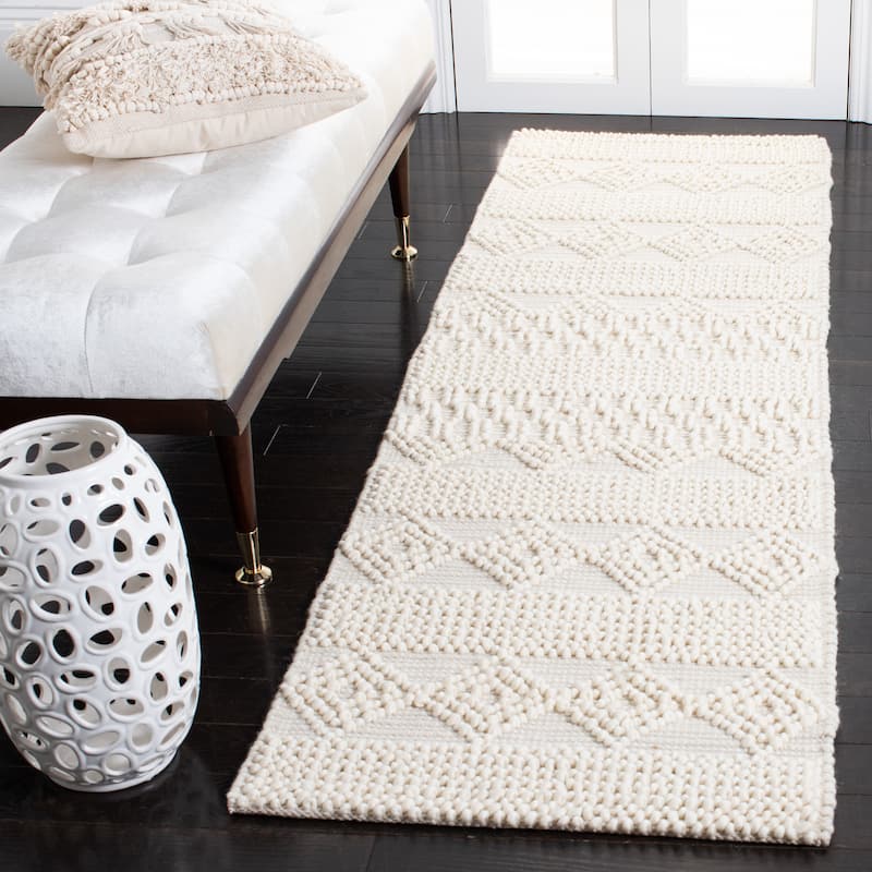 SAFAVIEH Handmade Natura Annedorte Wool Rug - 2'3" x 20' Runner - Ivory - Runner