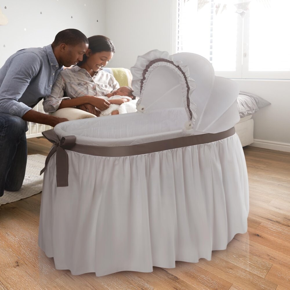 Oval baby bassinet online
