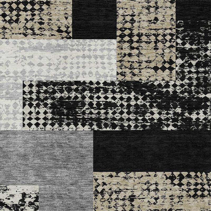 HomeRoots Geometric Transitional Rectangle Outdoor Rug