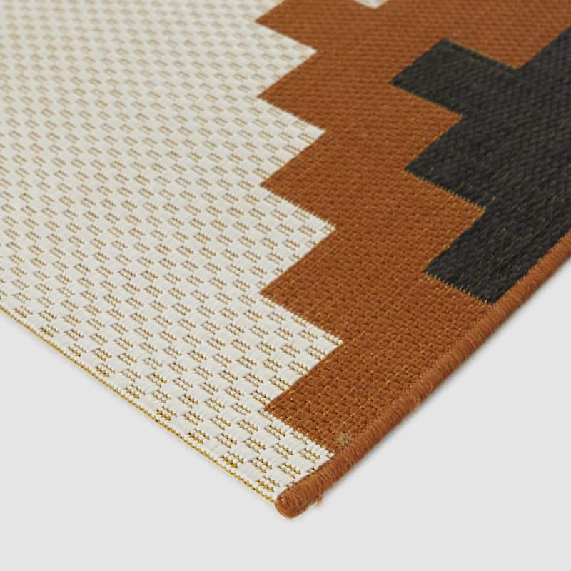 Laurie Southwestern Border Indoor/Outdoor Area Rug