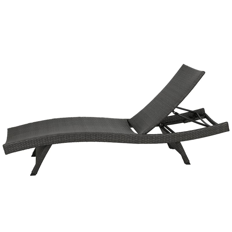 Modern Outdoor Aluminum Frame Wicker Recliner