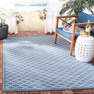 SAFAVIEH Courtyard Marta Indoor/ Outdoor Patio Backyard Rug