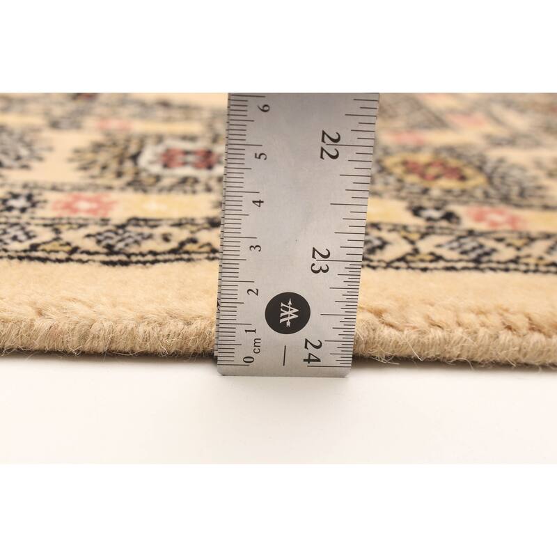 ECARPETGALLERY Hand-knotted Peshawar Bokhara Beige Wool Rug - 4'8 x 6'9
