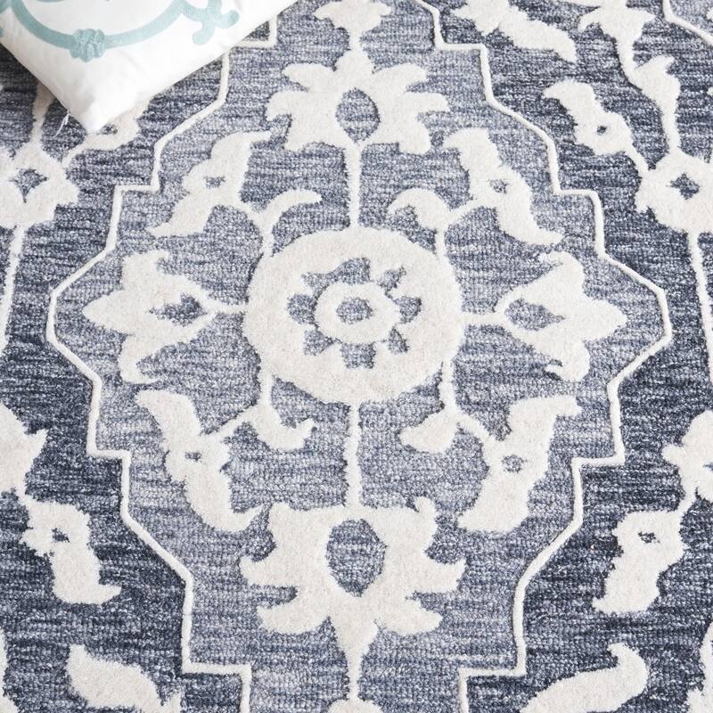 SAFAVIEH Handmade Metro Ivancea Wool Rug