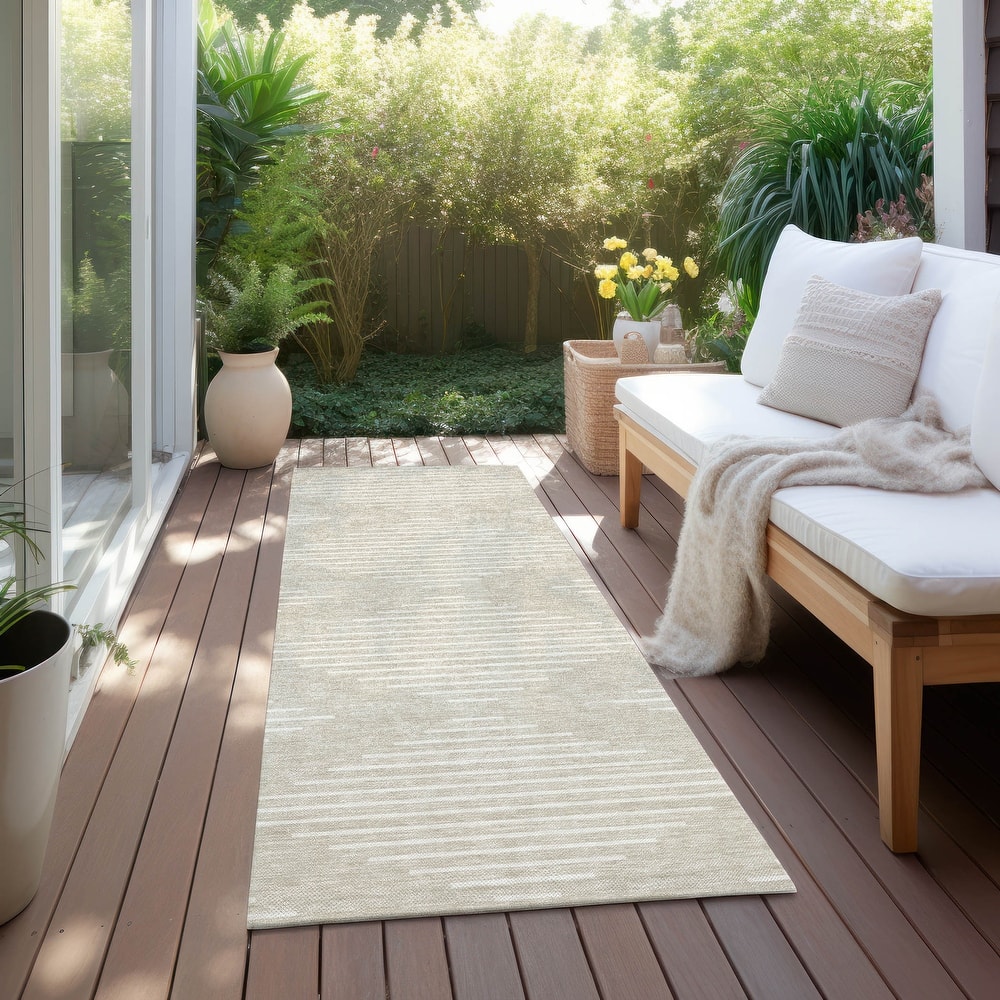 Machine Washable Indoor/ Outdoor Modern Stripe Chantille Rug