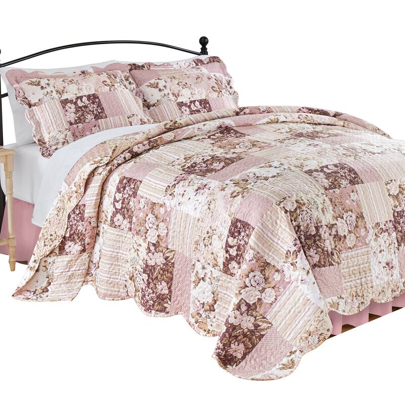 Charlie Dusty Rose Patchwork Scalloped Edge Quilt