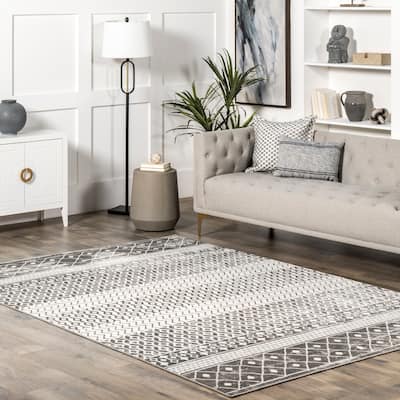 Nuloom Kimberly Transitional Moroccan Banded Area Rug