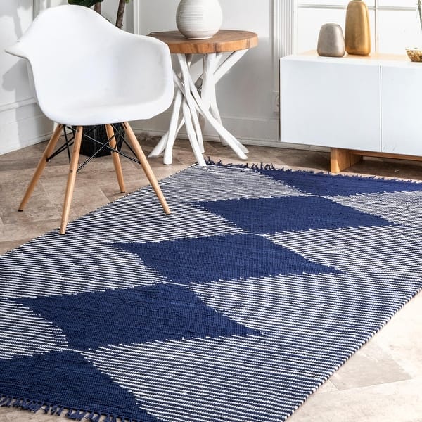 Shop Nuloom Collins Lined Diamonds Area Rug Overstock 30595503