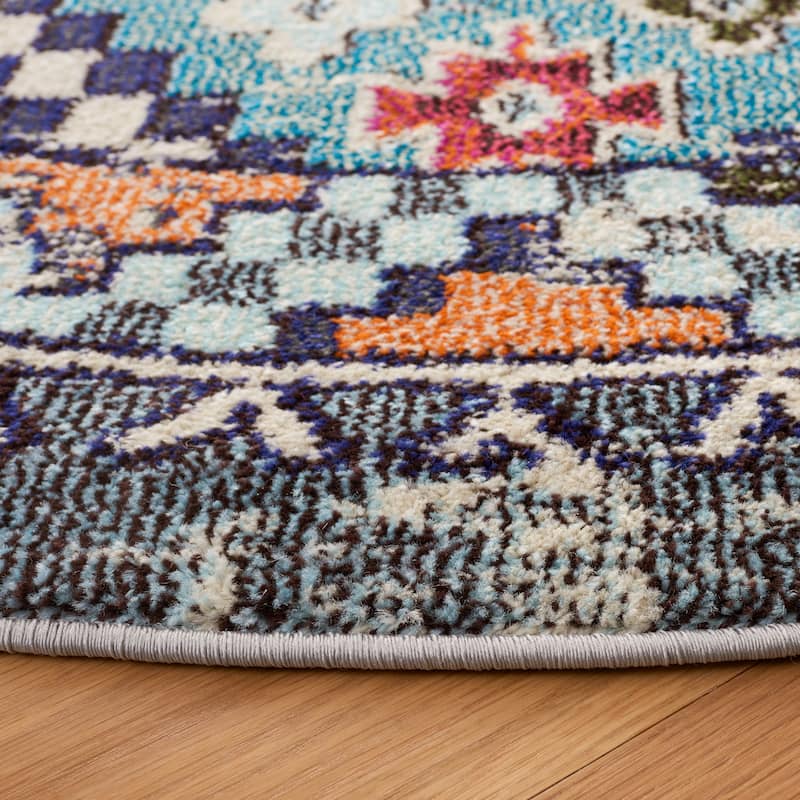 SAFAVIEH, Madison Hortensia Boho Diamond Distressed Rug