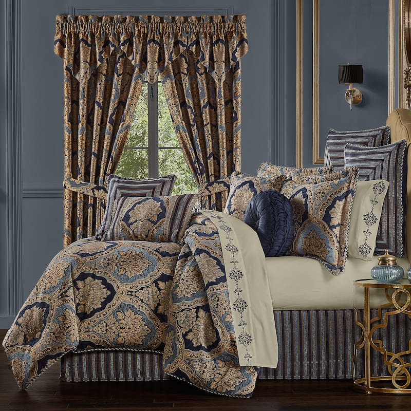 Five Queens Court Bristol Luxury Comforter Set
