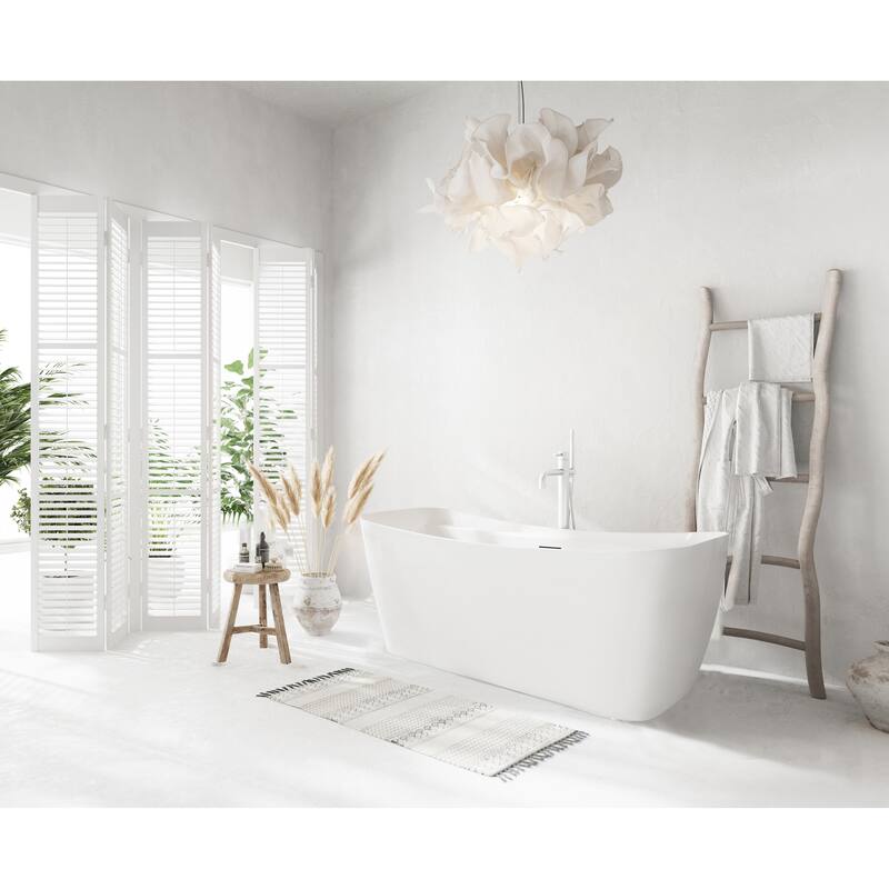 Haley Soaking Bathtub in Glossy White