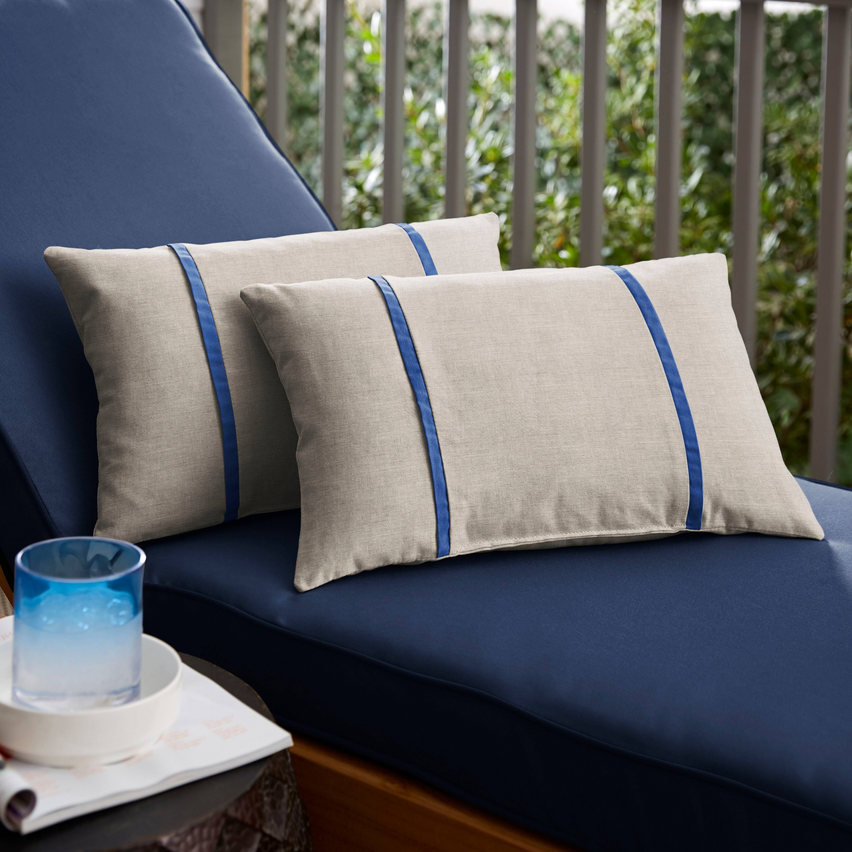 Option Sunbrella - Cast Silver/Canvas True Blue