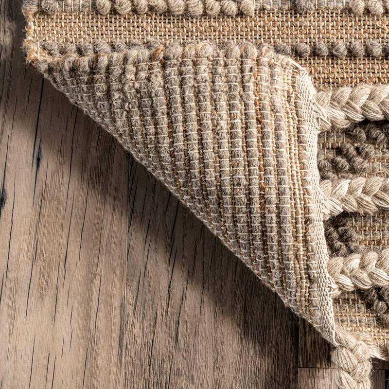 Nuloom Alex Hand Woven Wool and Jute Textured Geometric Tassel Area Rug